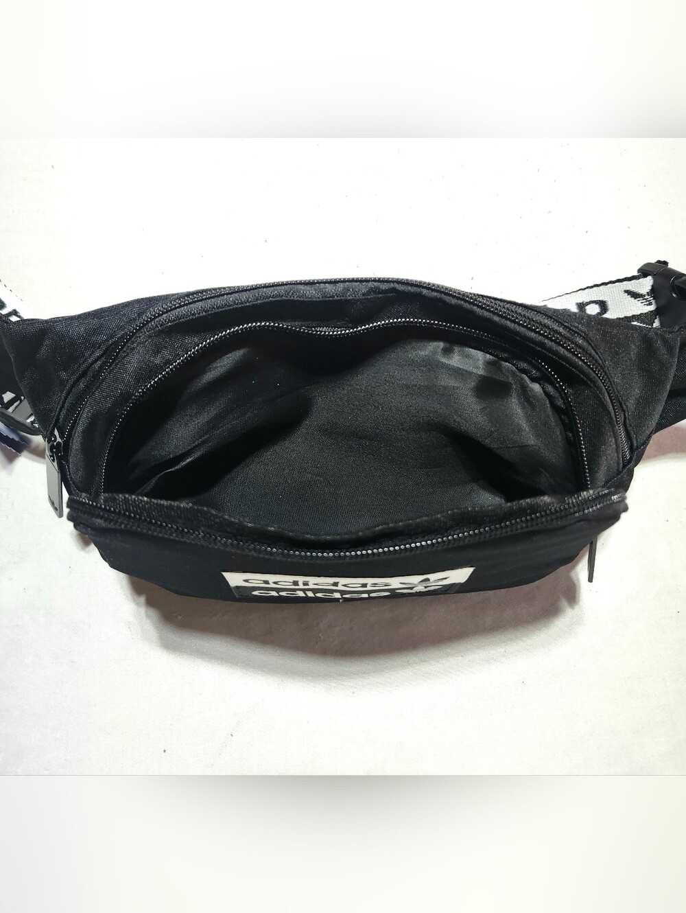 New Exclusive Adidas shoulder/waist fanny pack bag - Picture 4 of 4